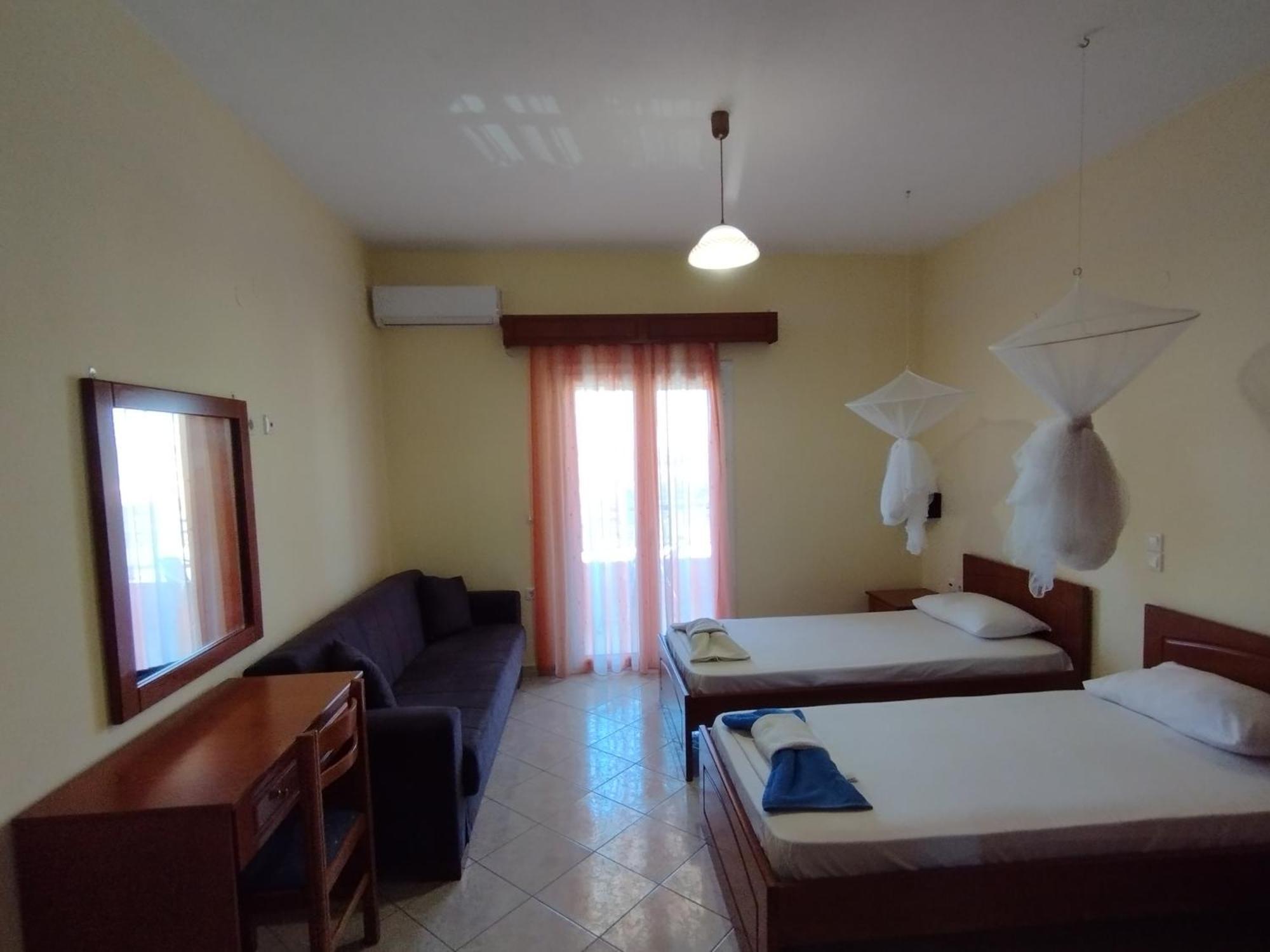 Angelos Apartment'S 아릴라스 외부 사진